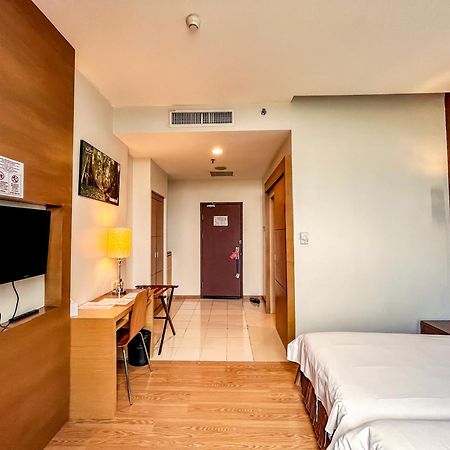 Courtyard Hotel 1Borneo Kota Kinabalu Kültér fotó
