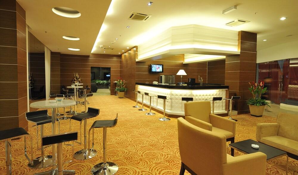 Courtyard Hotel 1Borneo Kota Kinabalu Kültér fotó