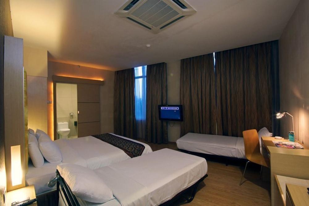 Courtyard Hotel 1Borneo Kota Kinabalu Kültér fotó